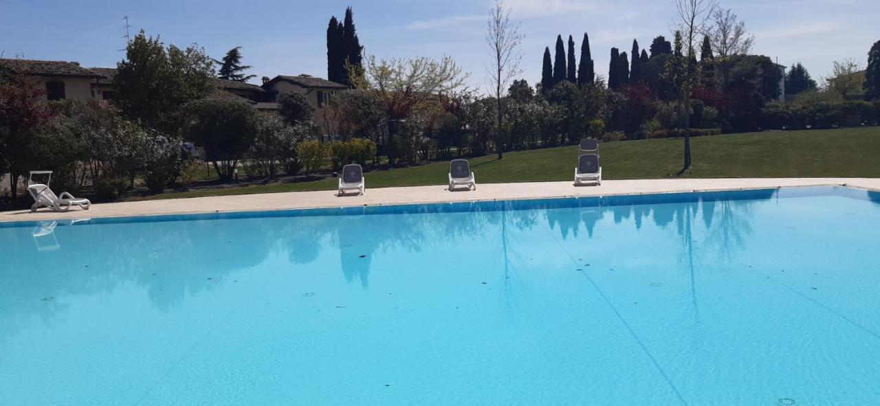 Giulia Luxury Apartment Sirmione Esterno foto