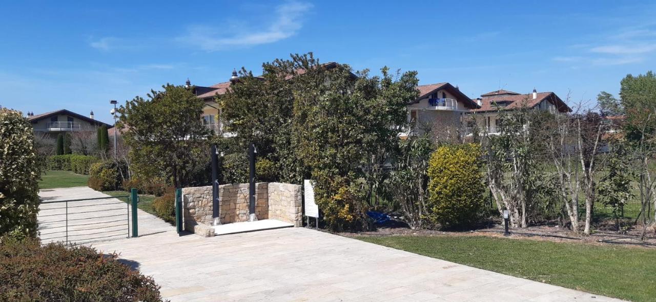 Giulia Luxury Apartment Sirmione Esterno foto