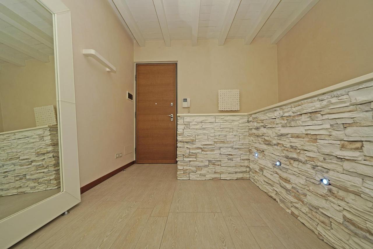 Giulia Luxury Apartment Sirmione Esterno foto