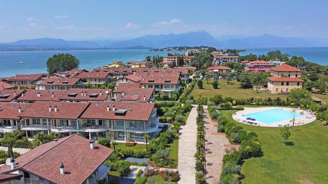Giulia Luxury Apartment Sirmione Esterno foto