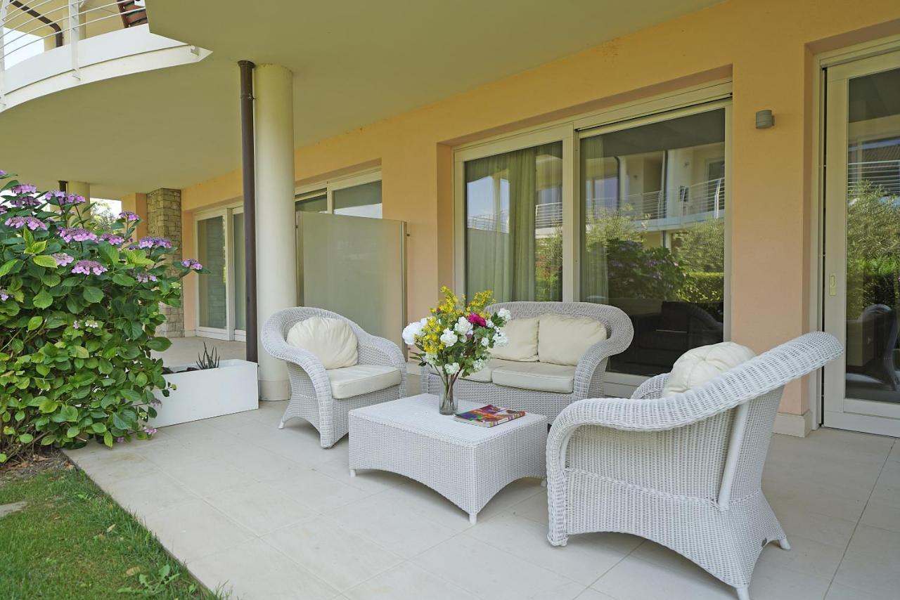 Giulia Luxury Apartment Sirmione Esterno foto