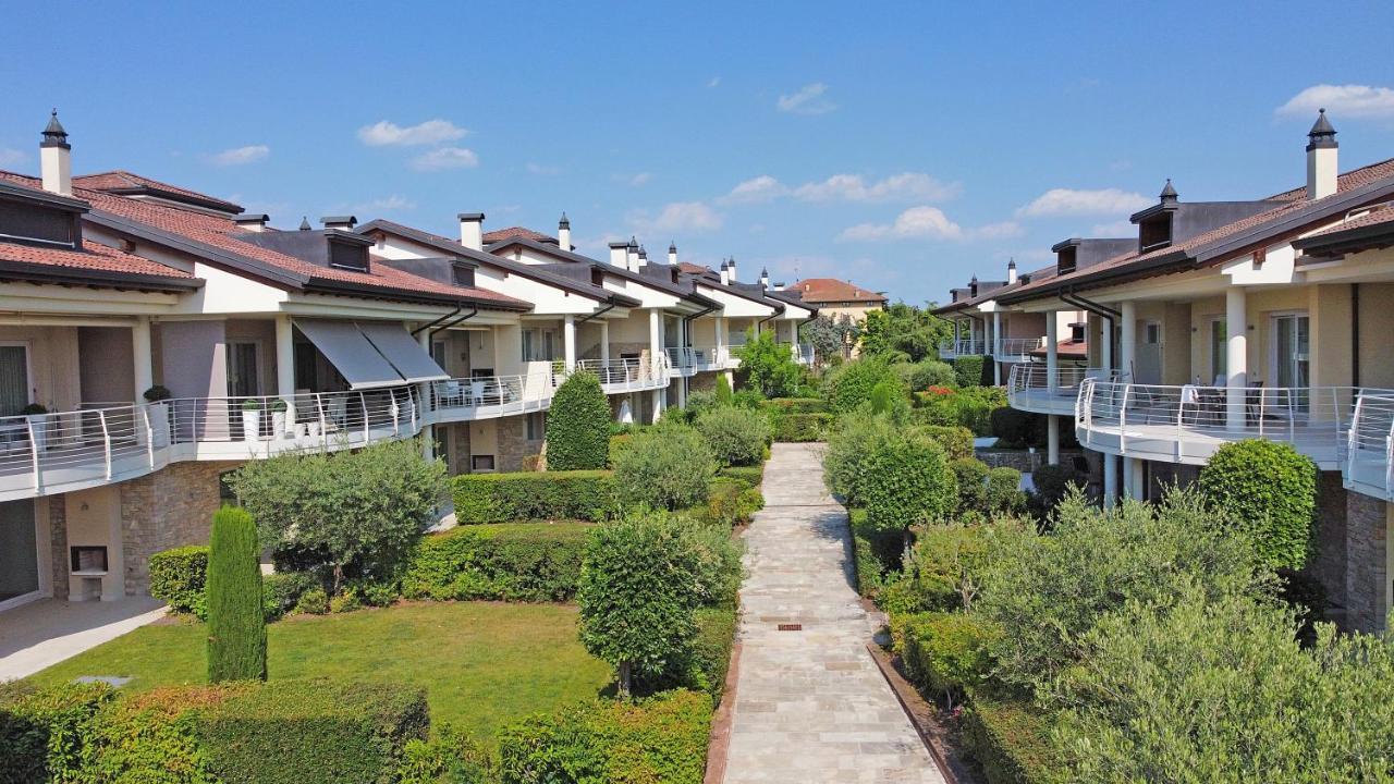 Giulia Luxury Apartment Sirmione Esterno foto