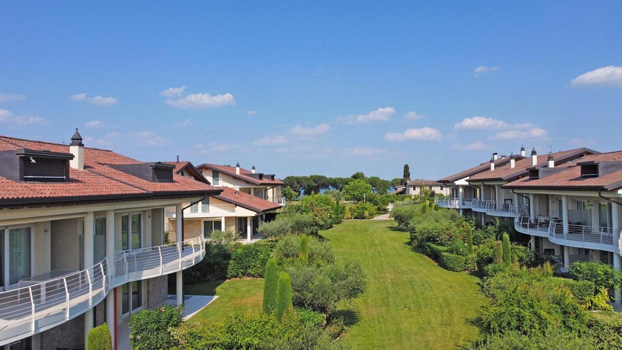 Giulia Luxury Apartment Sirmione Esterno foto