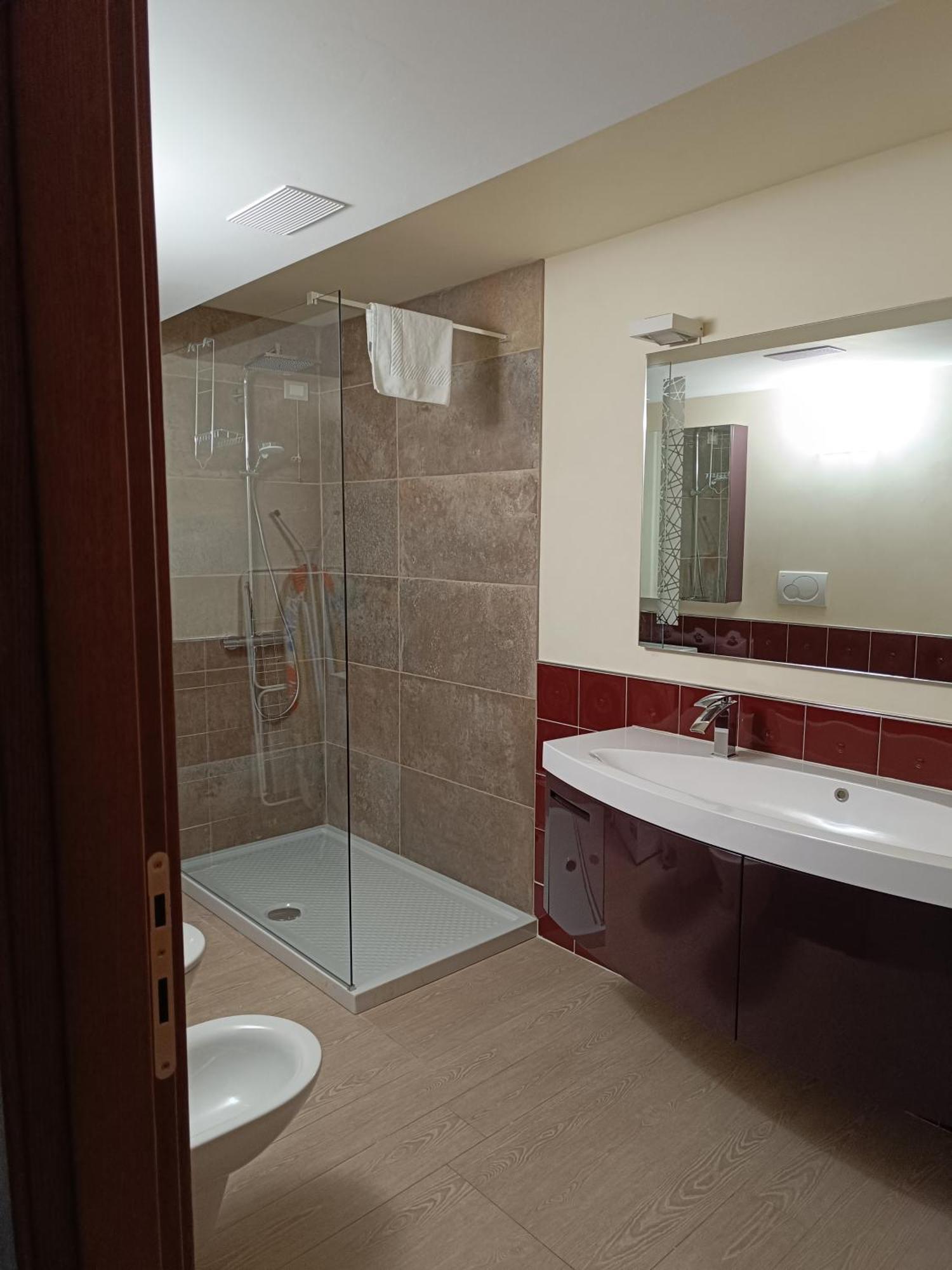 Giulia Luxury Apartment Sirmione Esterno foto