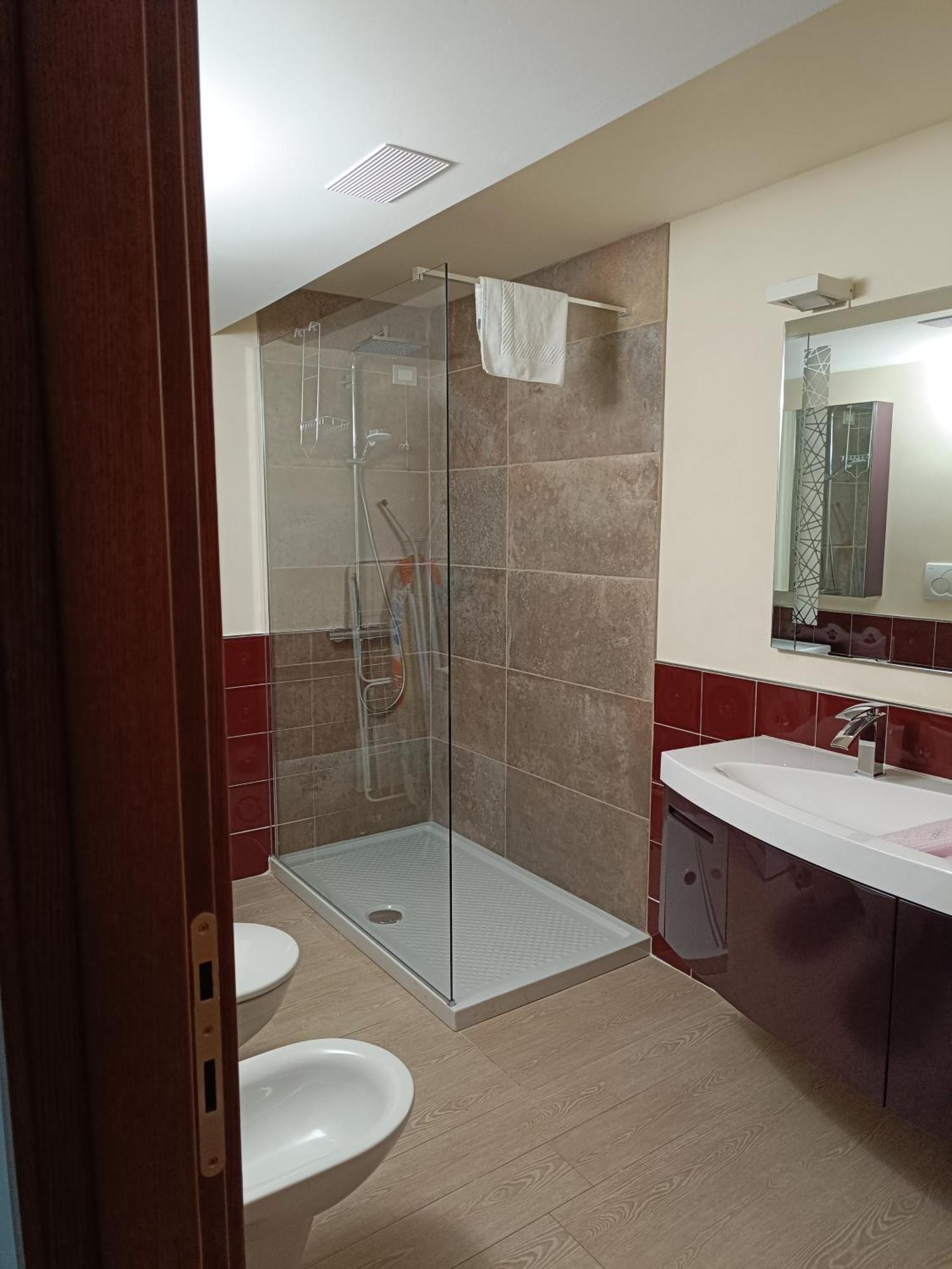 Giulia Luxury Apartment Sirmione Esterno foto